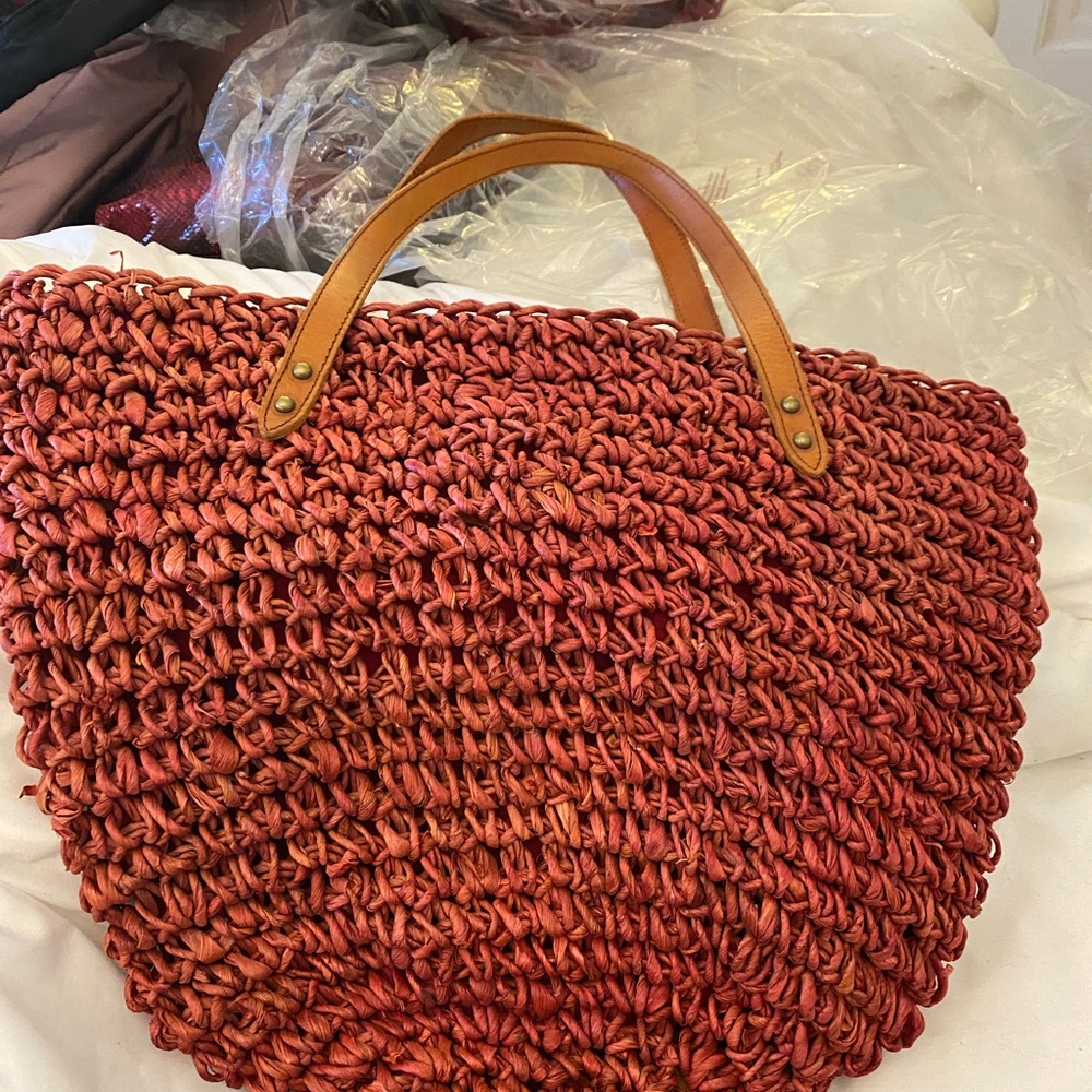 J Jill red woven straw tote. Uec.